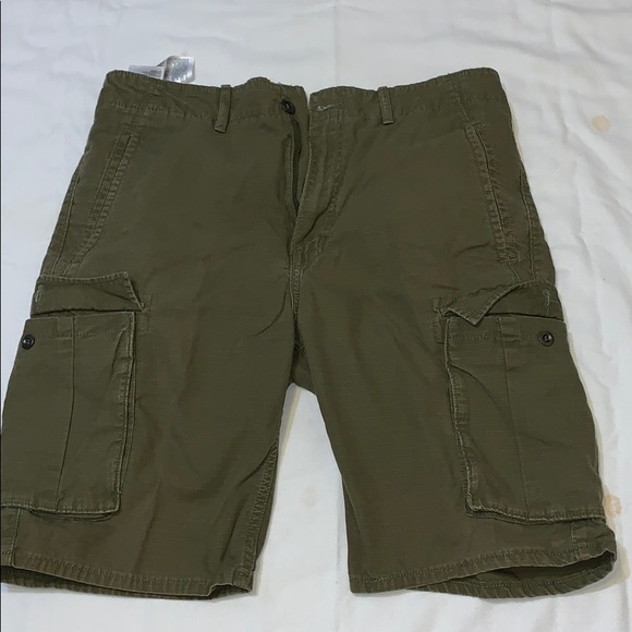 Shorts - Picture 2 of 3